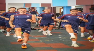 Trabzonspor, yeni sezon hazırlıklarını çift antrenmanla sürdürdü