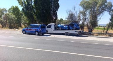 Trafik kazasında anne ve baba öldü, 8 aylık bebek ağır yaralandı