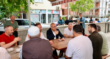 Vali Koç, Cuma Namazı Sonrası Vatandaşlarla Buluştu