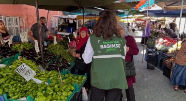 Yeşilay'dan Mal Pazarı'nda Bağımlılıkla Mücadele Çalışması