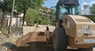Alucra'nın Köylerinde Yol ve İçme Suyu Mesaisi