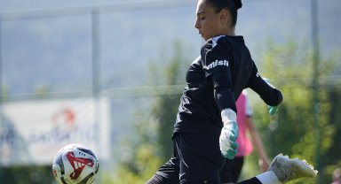 Beşiktaş Kadın Futbol Takımı, yeni sezon hazırlıklarını Bolu'da sürdürüyor
