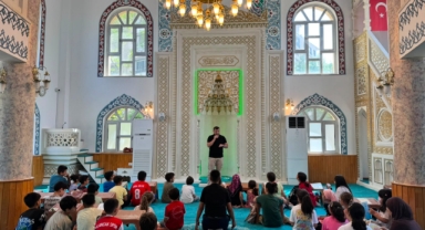 Bir Duruş Projeleri TOKİ Camii'nde Çocuklarla Mescid-i Aksa'yı Konuştu