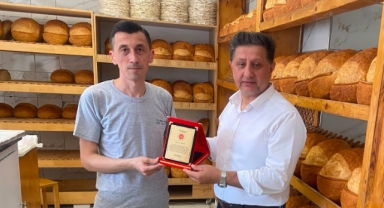 Espiye’de Hayırsever Esnaflara Teşekkür Plaketi