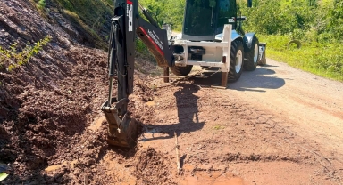 Giresun’da Köy Yollarında Bakım ve Onarım Çalışmaları Sürüyor
