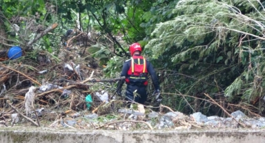 Giresun’da selde kaybolan 2 kişiyi arama çalışmaları sürüyor