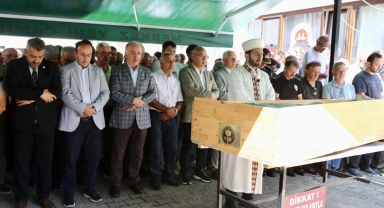  Giresun'da sele kapılarak hayatını kaybeden öğretmenin cenazesi toprağa verildi