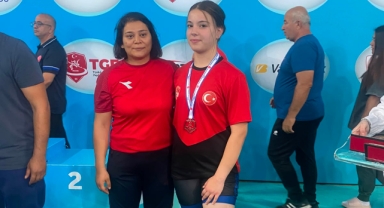 GİRESUNLU GÜREŞÇİYE MİLLİ KAMP DAVETİ