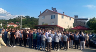 Gölete devrilen pikap sürücüsünün cenazesi Giresun'da defnedildi