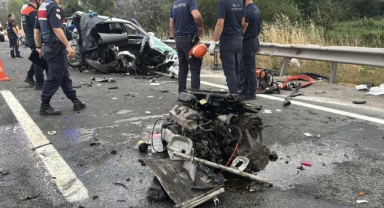 İki otomobilin çarpıştığı kazada 1 kişi öldü, 2 kişi ağır yaralandı