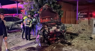 Otomobil ile cip çarpıştı: 2 güvenlik görevlisi hayatını kaybetti
