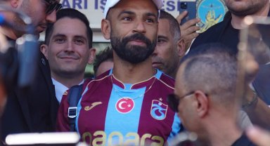 Salah'dan "Bize her yer Trabzon" mesajı