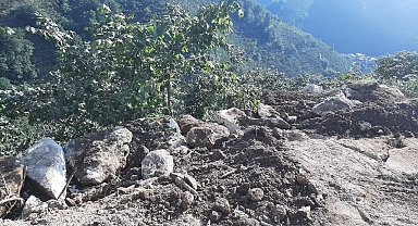 Tirebolu'da Aşırı Yağış Sonrası Kapanan Menfezler Yenilenerek Hizmete Açıldı