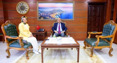 Vali Koç, Muhtarlar Daire Başkanı Üstüner'i Ağırladı