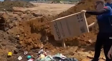 Zabıtanın 'Halk Sağlığı' İcraatı Çevre Skandalına Dönüştü: Tarihi Geçmiş Ürünler Ambalajıyla Doğaya Atıldı!