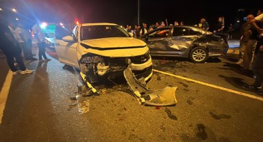 Zincirleme trafik kazasında 2 kişi yaralandı