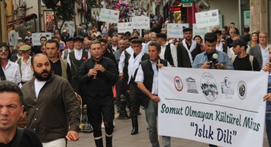 27. Islık Dili Festivali Giresun’da düzenlenen yürüyüşle başladı