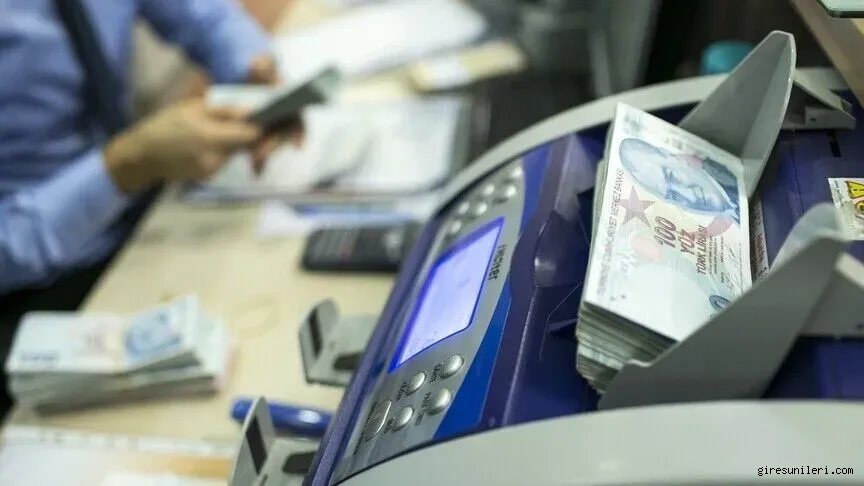 Aile ve Gençlik Fonu kapsamında bu ay 18 bin 334 gence 2 milyar 76 milyon lira ödeme yapıldı