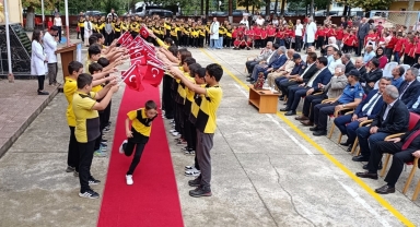  Eynesil'de İlköğretim Haftası kutlandı