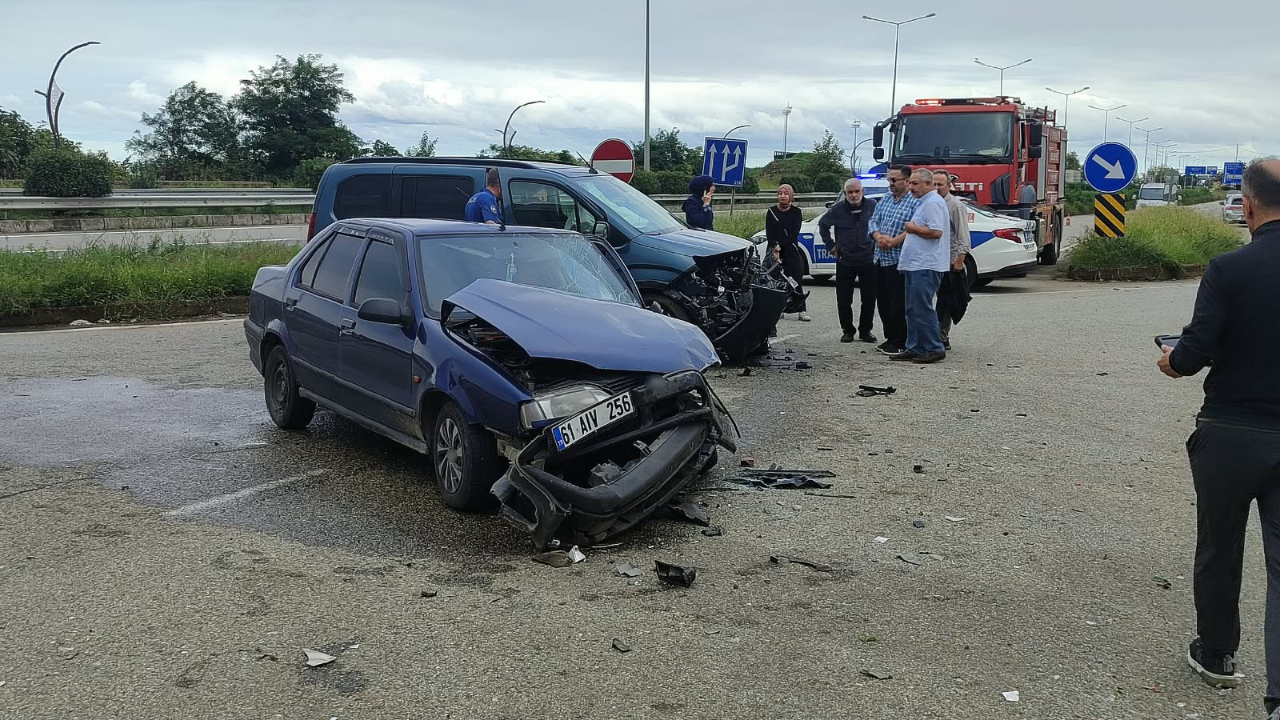 Eynesil’de trafik kazası: 2 yaralı