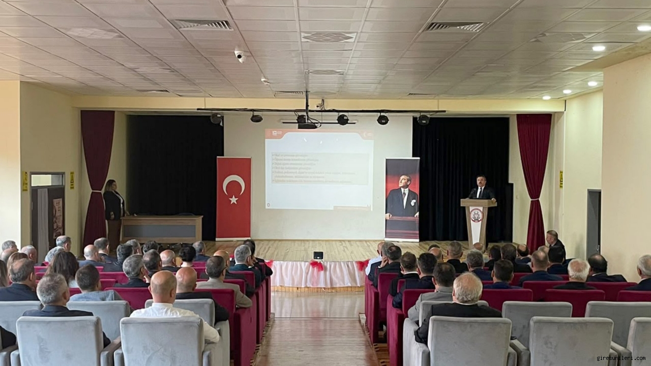 Giresun’da Okul Müdürleriyle Eğitim Gündemi Masaya Yatırıldı