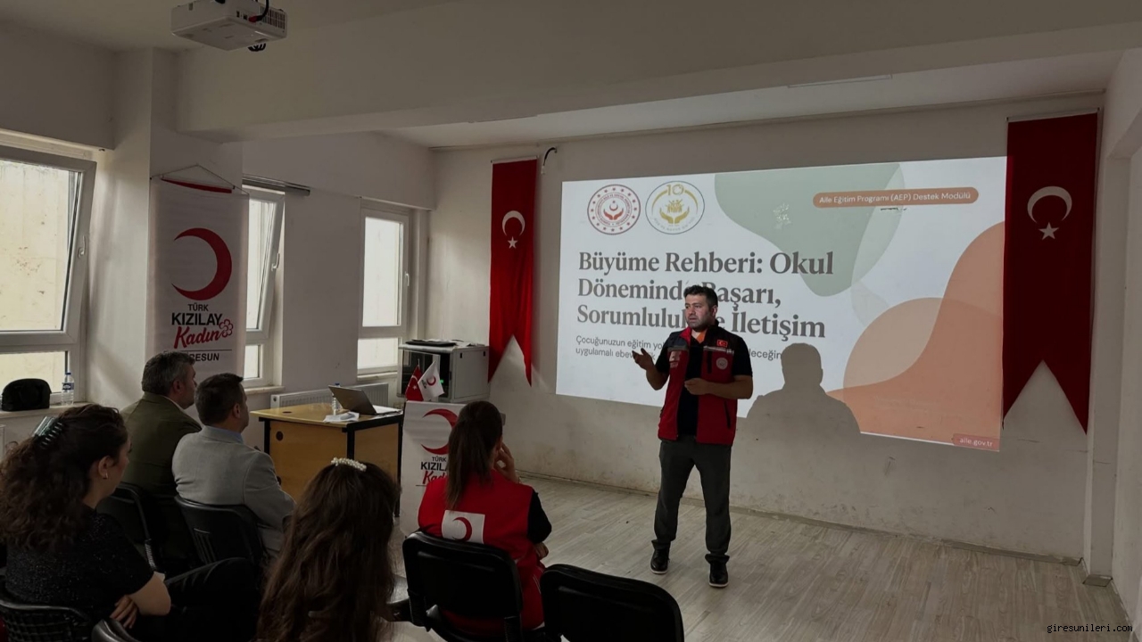 Piraziz’de Velilere Aile Desteği ve Başarı Semineri