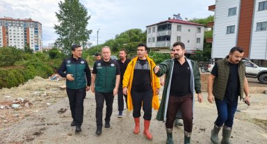Piraziz'de şiddetli yağış mahalle yollarında hasar oluşturdu