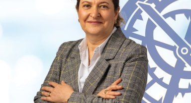 Reflü nedeniyle ağıza ulaşan mide asidi diş minesine zarar verebilir