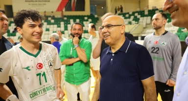 Vali Mustafa Koç’tan Giresunspor Hentbol Takımı’na Tribün Desteği
