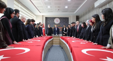 Gençlik ve Spor Çalışanları Memurluk İçin Yemin Etti