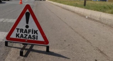 Giresun'da tır ile kamyonetin çarpıştığı kazada 3 kişi yaralandı