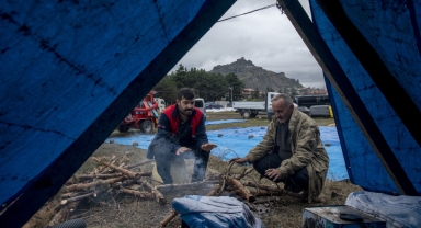  Giresun'da üreticilerin fındık kurutma mesaisi devam ediyor