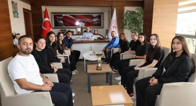 Giresun’un Şampiyon Kızları Yunanistan Yolcusu