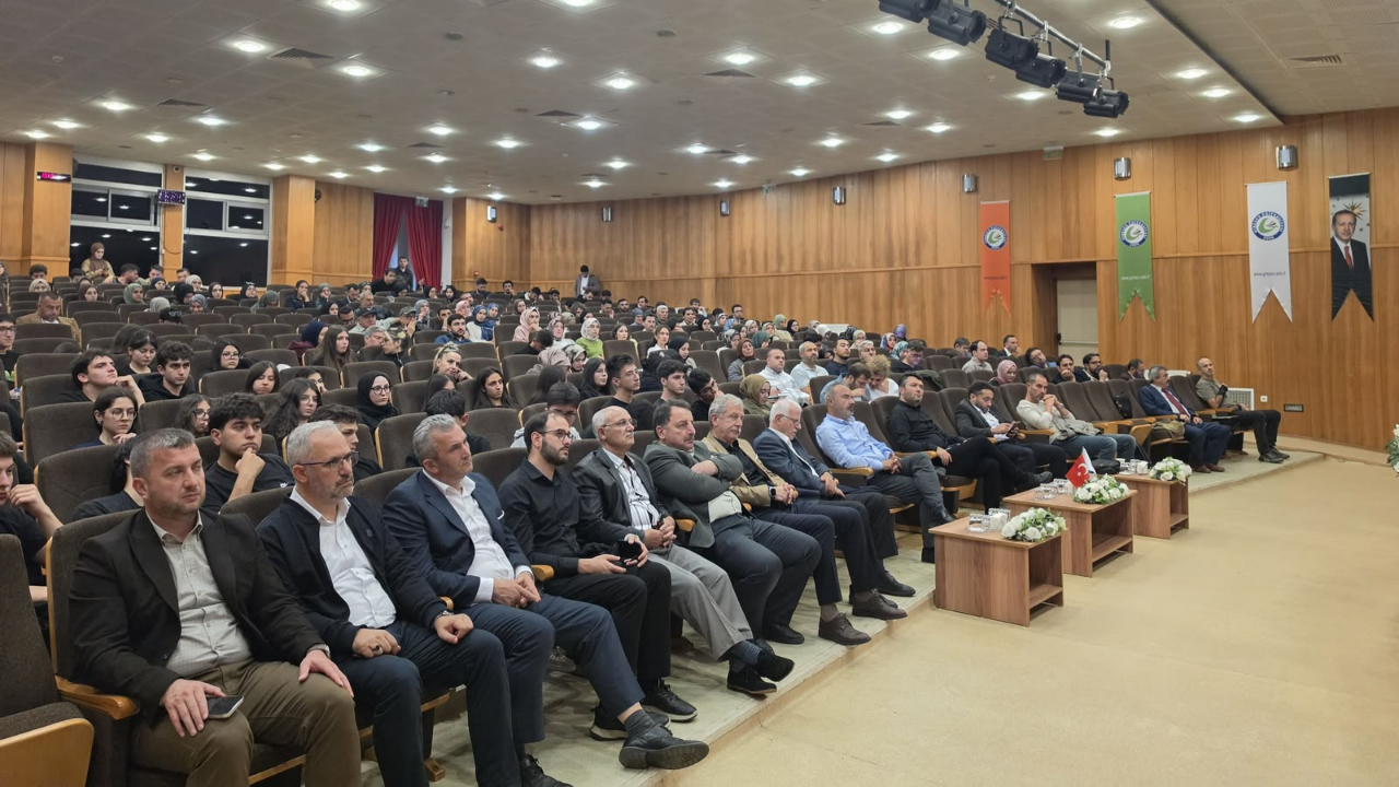 Giresun Üniversitesi'nde Bilim, Felsefe ve Din İlişkisi Masaya Yatırıldı