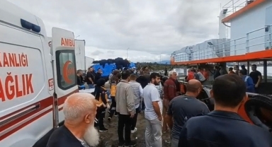 Karadeniz açıklarındaki balıkçı teknesinde iş kazası! 1’i ağır 4 yaralı