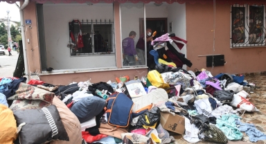 Ordu'da Şoke Eden Görüntü: Mahallelinin Kokusundan Duramadığı Evden 20 Kamyon Çöp Çıktı!