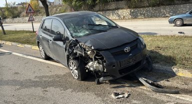 Otomobille çarpışan elektrikli bisikletin sürücüsü öldü