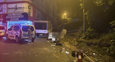 Zonguldak'ta metruk bina kısmen çöktü