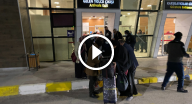 Umre kafilesini taşıyan uçakta şüpheli paket alarmı!