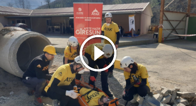 Giresun'daki deprem tatbikatı gerçeğini aratmadı    