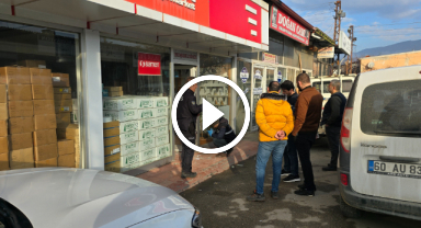 O anlar kamerada: Gözü dönmüş hırsızlar vicdanları sızlattı!