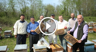 Gezgin arıcılar yaylalara göçe hazırlanıyor