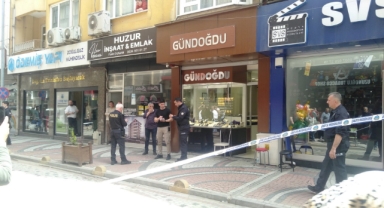 Giresun'da kuyumcu soygunu kameralara yansıdı