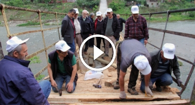 Giresun'da imece usulü köprü onarımı