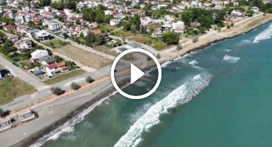 Hırçın Karadeniz sahili yutuyor