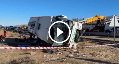 Aksaray'da tur otobüsü devrildi: 6 kişi öldü, 34 kişi yaralandı