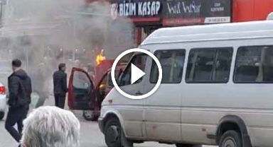 Giresun'da korku dolu anlar! Park halindeki arabada yangın çıktı