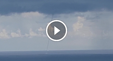 Karadeniz'de korkutan hortum!   