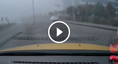 Ambulans helikopterin düşme anı taksi kamerasına yansıdı