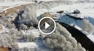 Kırağı tutan ağaçlar karla kaplı Munzur Vadisi Milli Parkı'na güzellik kattı